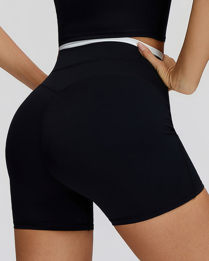 Alessia Seamless Shorts - Black