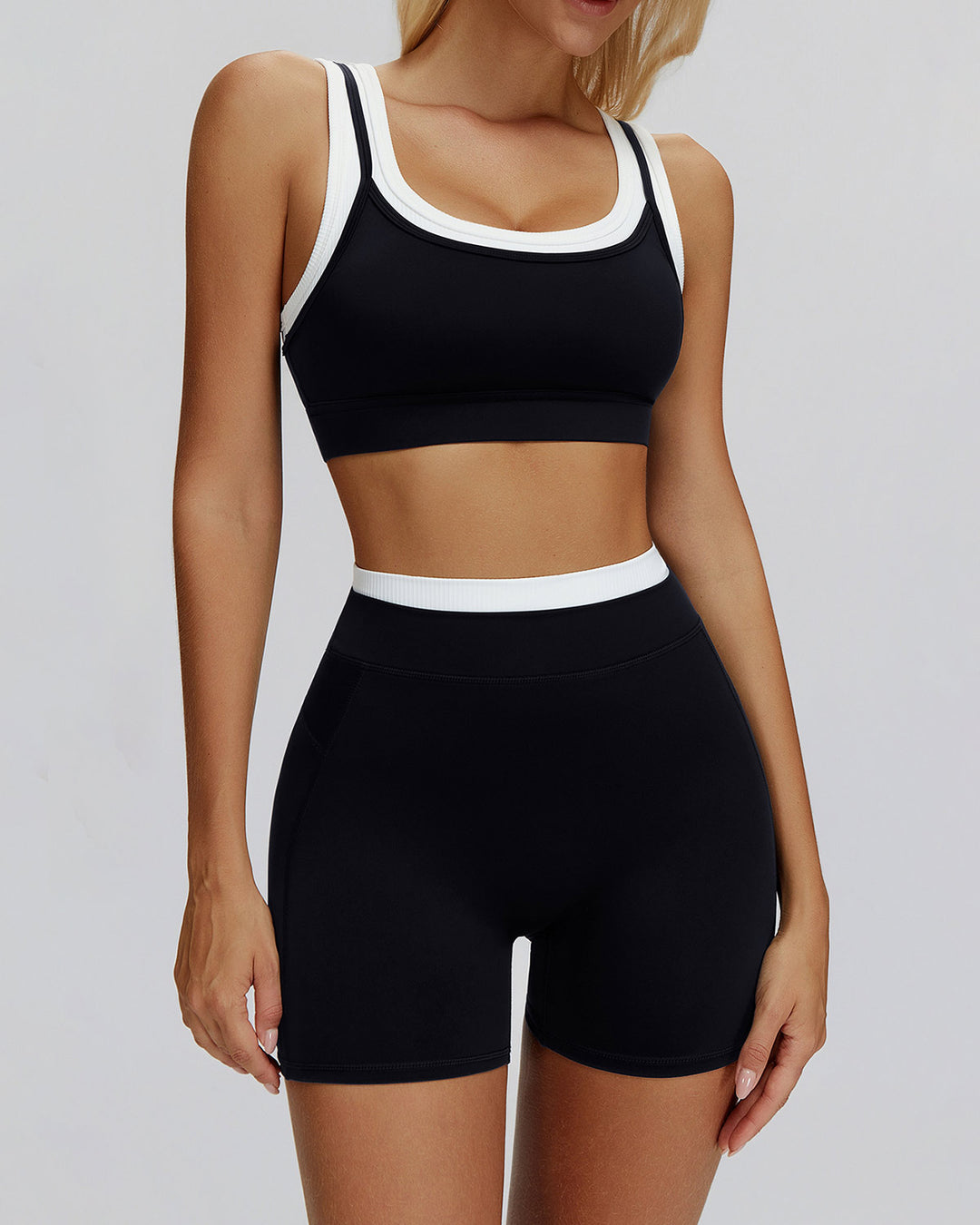 Alessia Sports Bra - Black