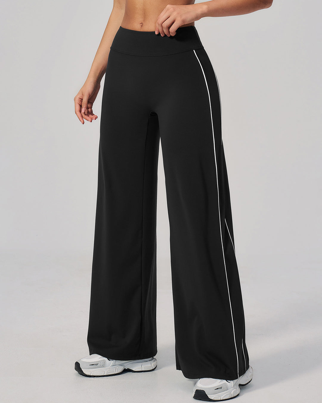 Alora Flare Leggings - Black White