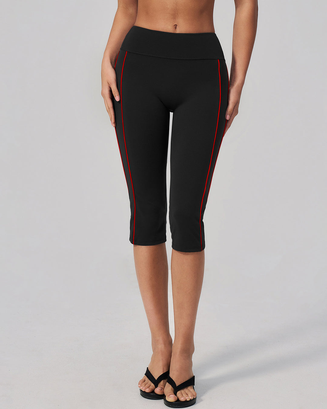 Alora Seamless Capri - Black Red