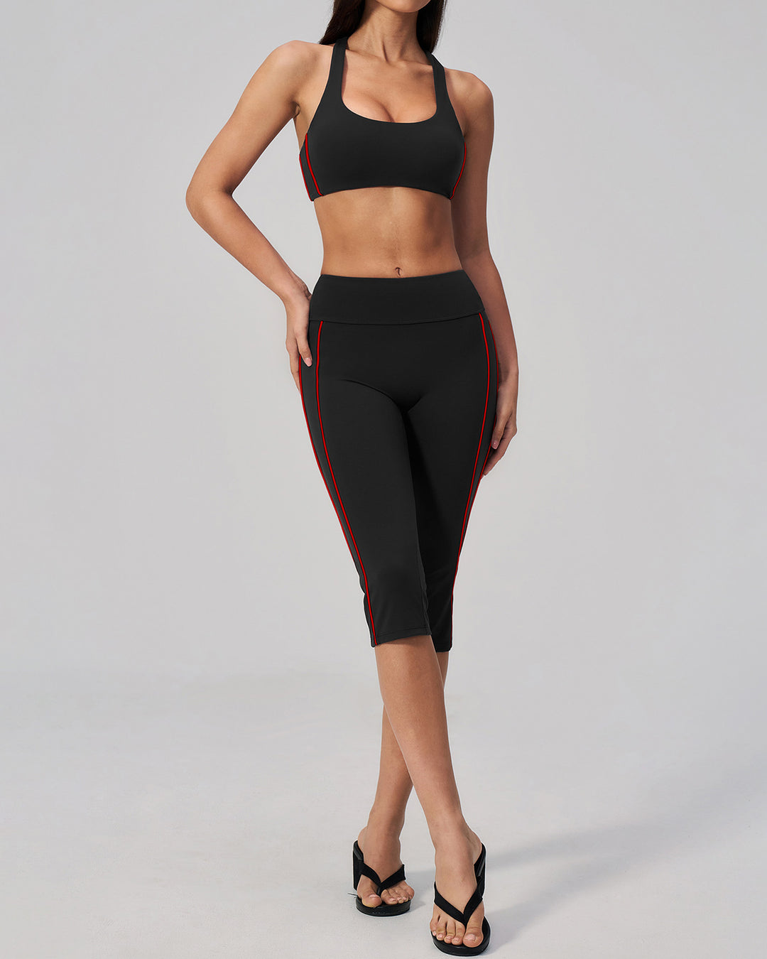 Alora Seamless Capri - Black Red