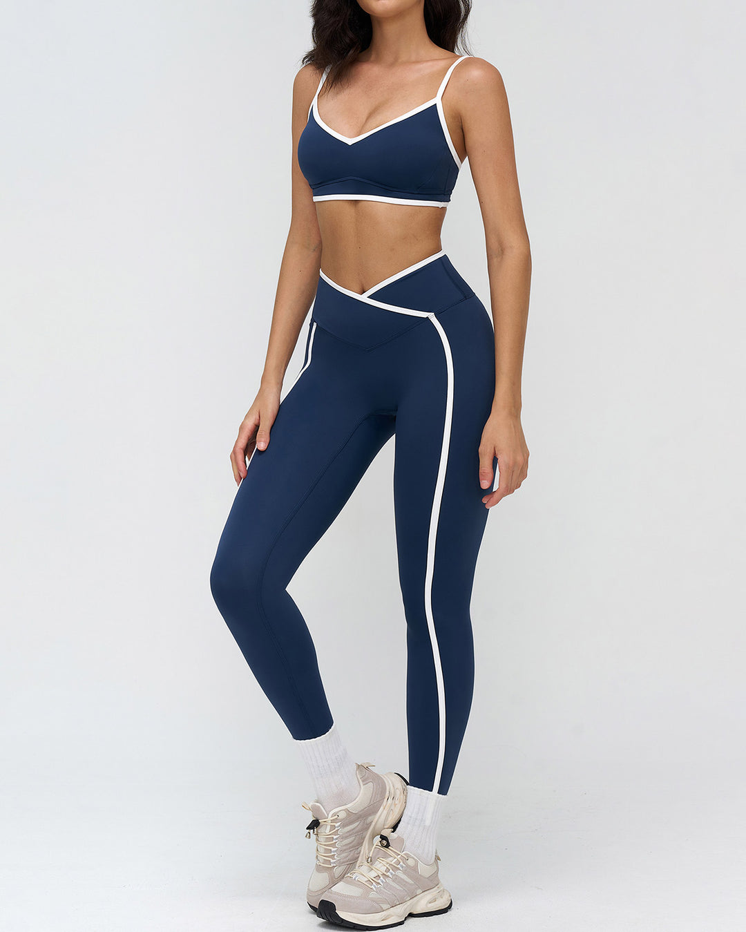Anika Sports Bra - Navy