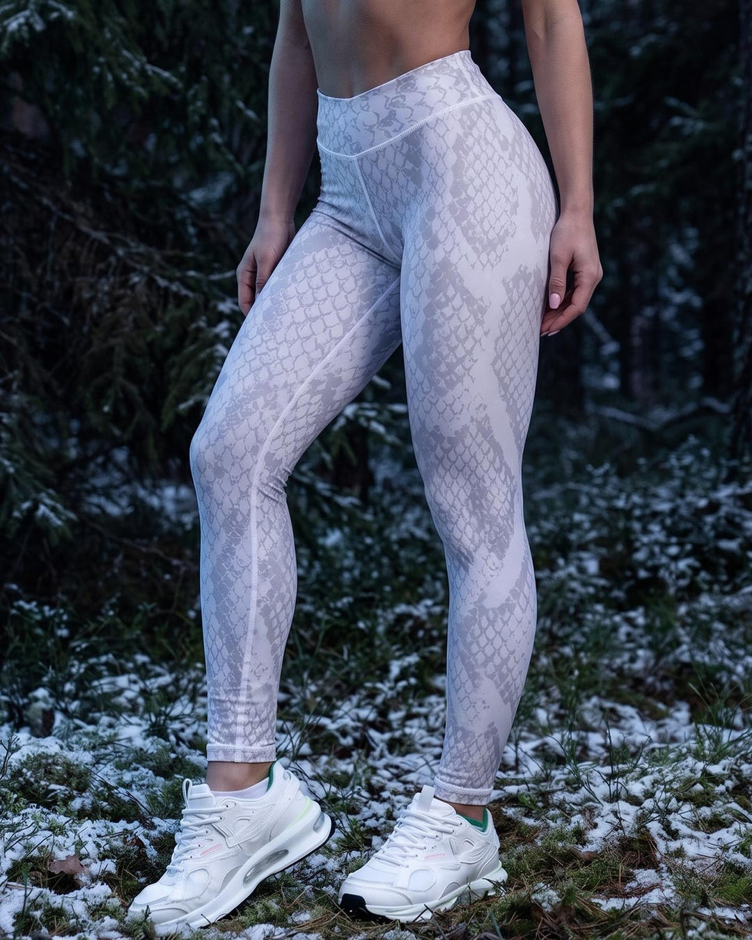 Arctic Viper Leggings