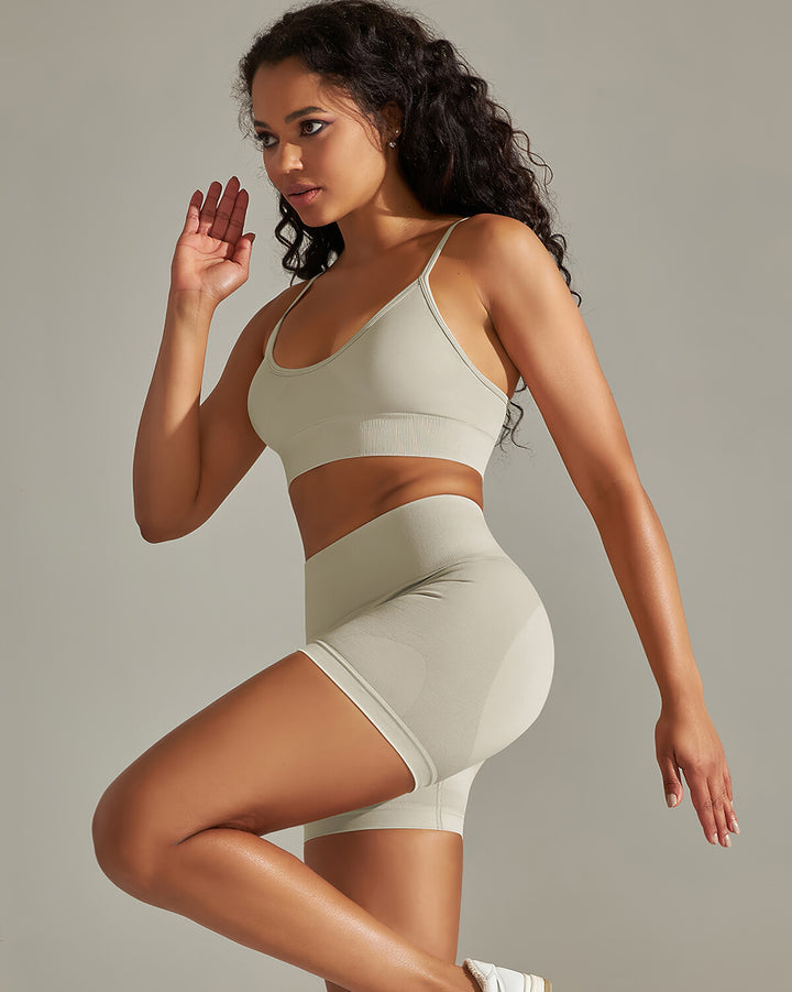 Cleo Seamless Shorts - Light Grey