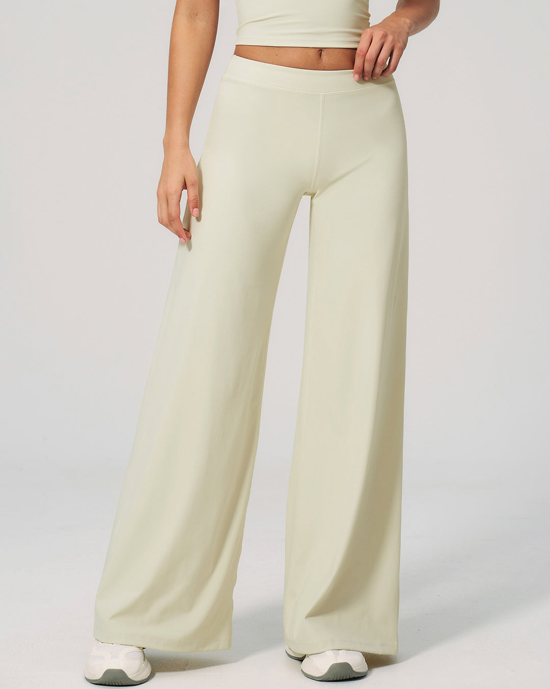 Halo Flare Leggings - Cream