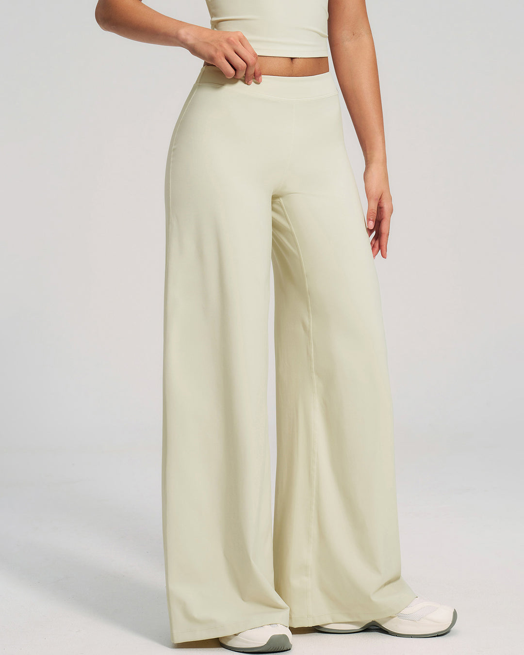 Halo Flare Leggings - Cream