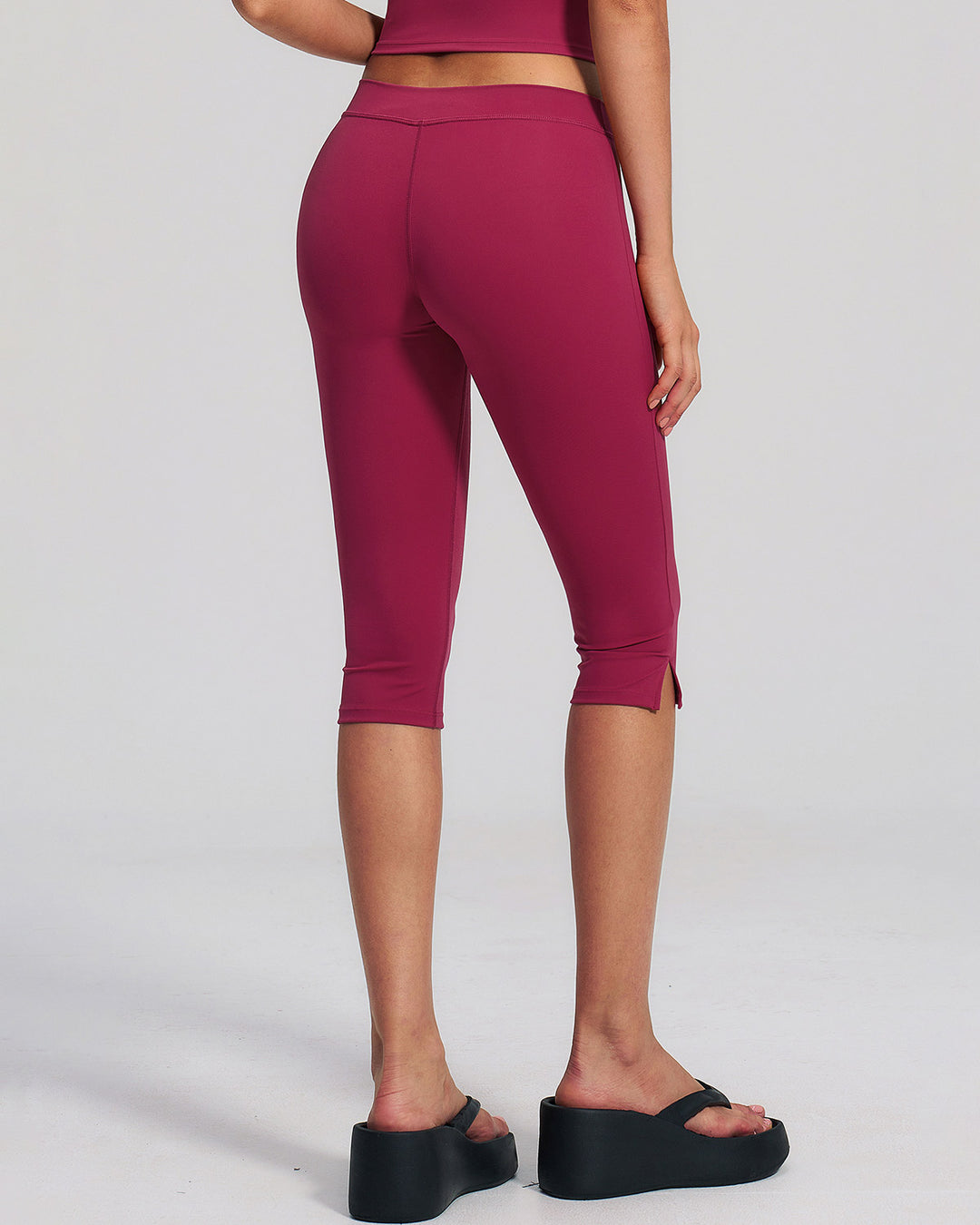 Halo Seamless Capri - Berry