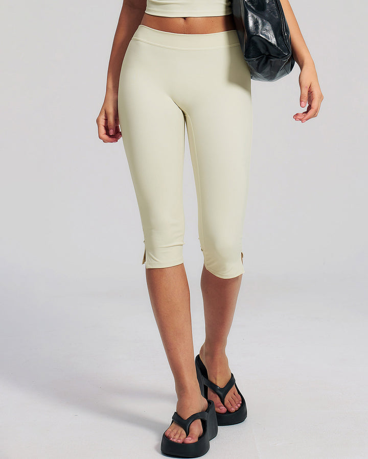 Halo Seamless Capri - Cream