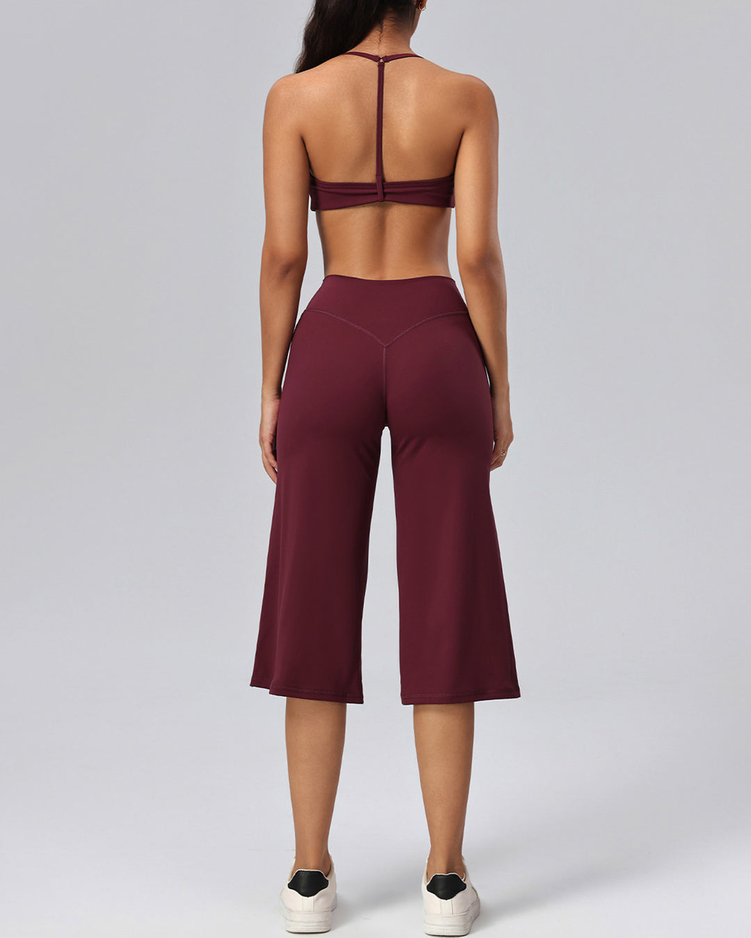 Haniya Seamless Capri - Burgundy