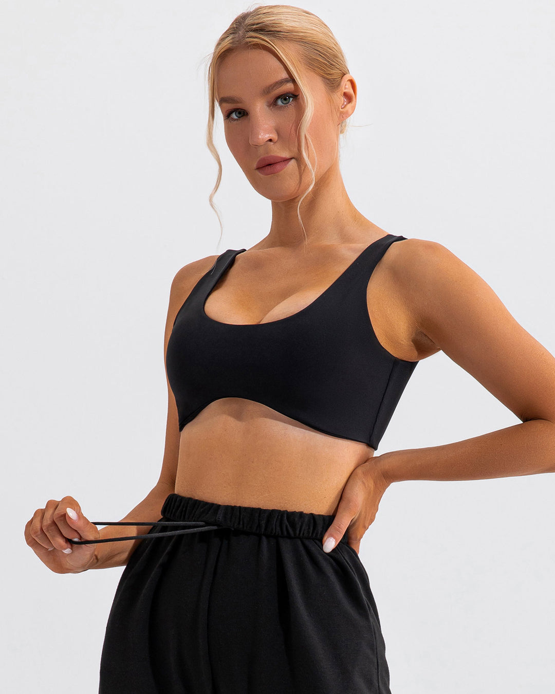 Jessa Sports Bra - Black