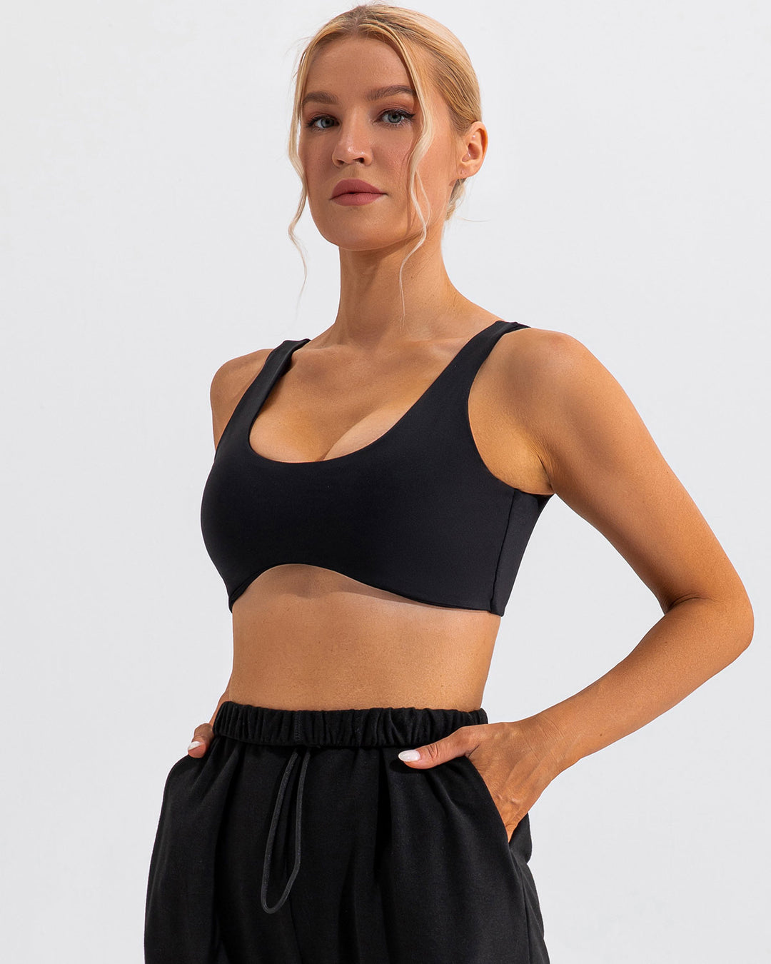 Jessa Sports Bra - Black