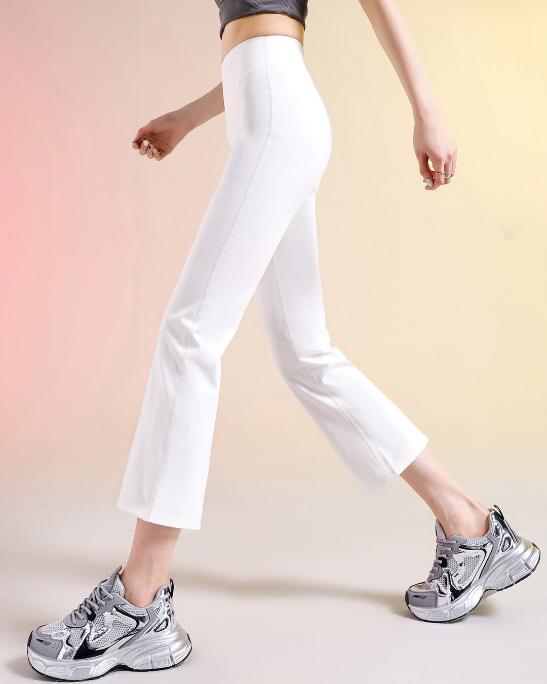 Kallie Flare Capri - White