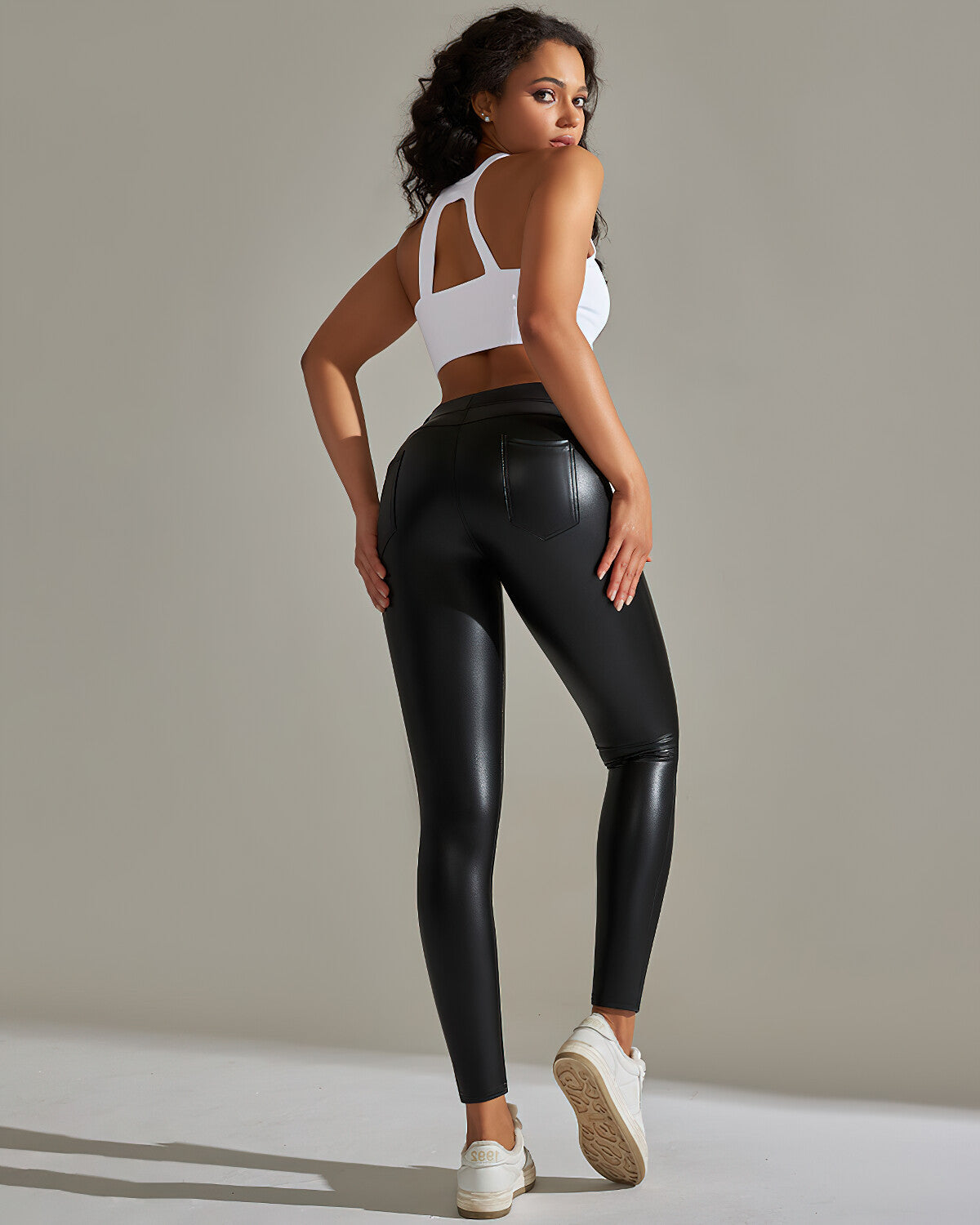 Kenna Vegan Leather Leggings - Black – Amelia Activewear