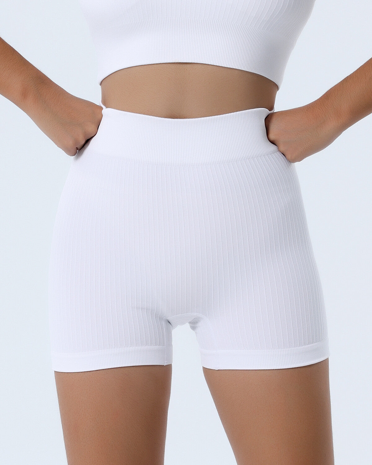 Kylee Seamless Scrunch Shorts - White
