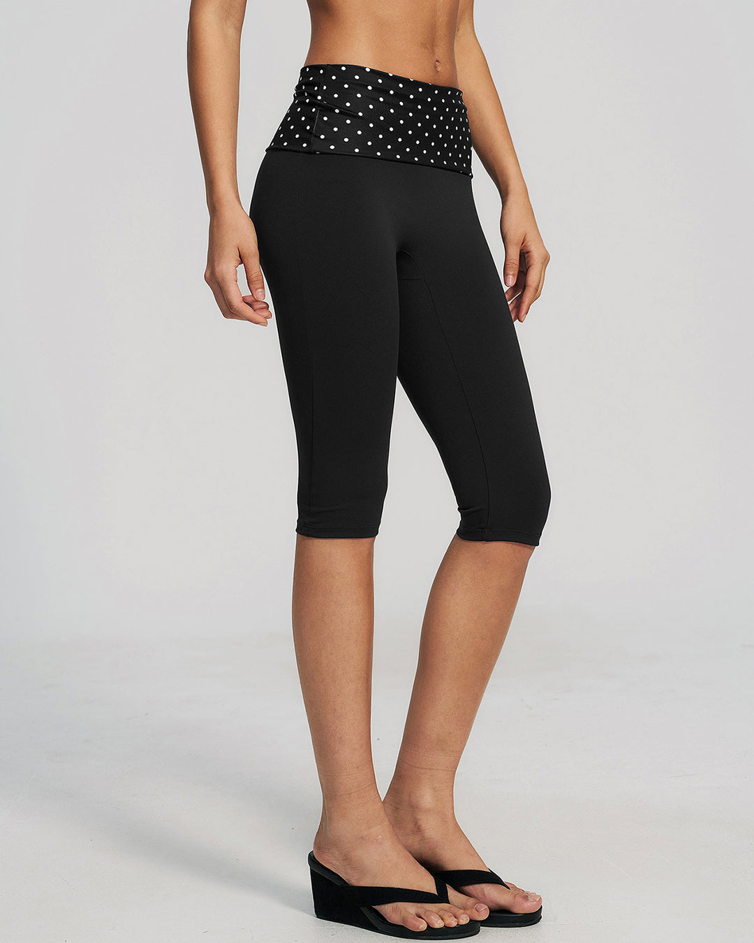 Lacey Capri - Black Polka Dot