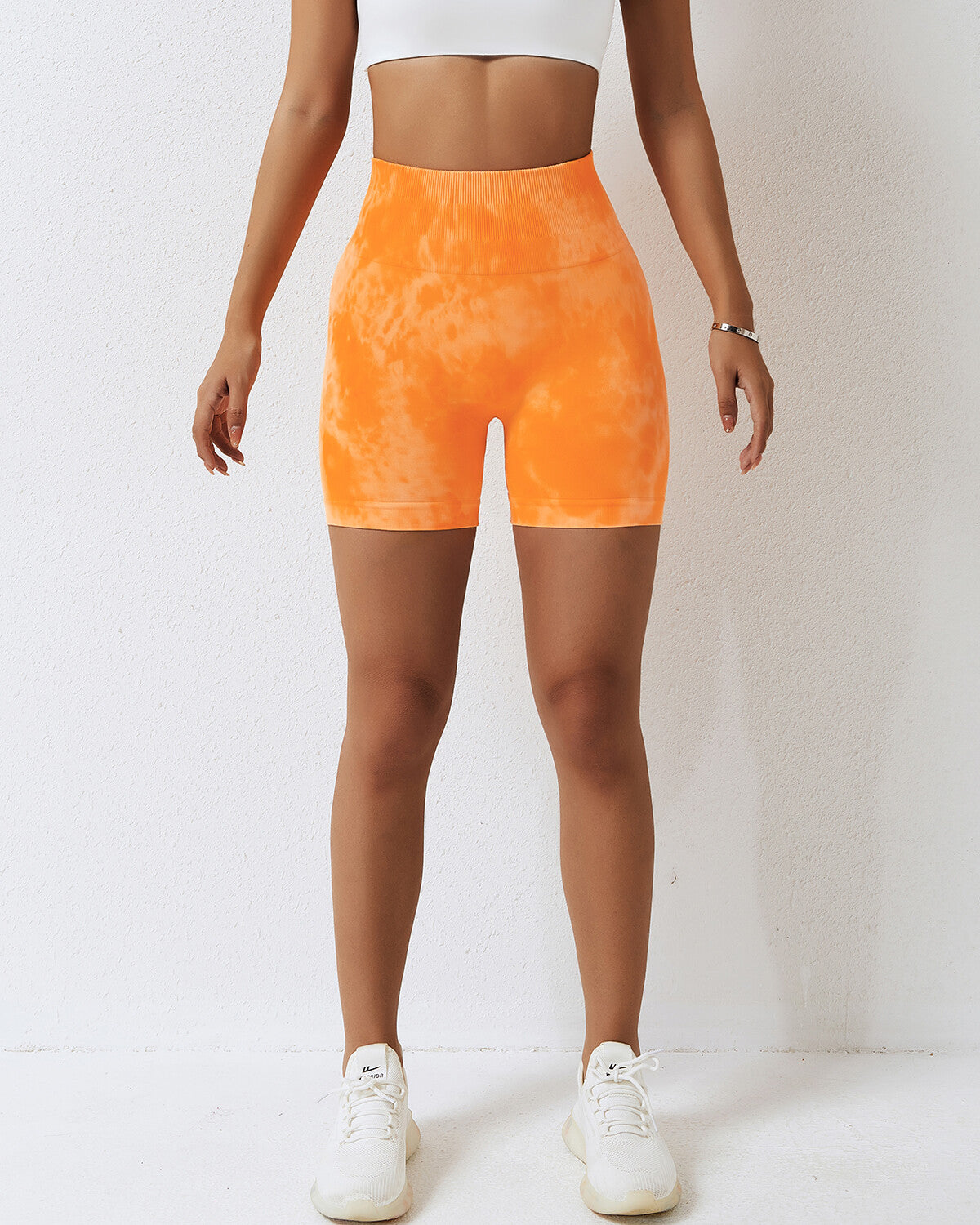Leslie Seamless Scrunch Shorts - Orange