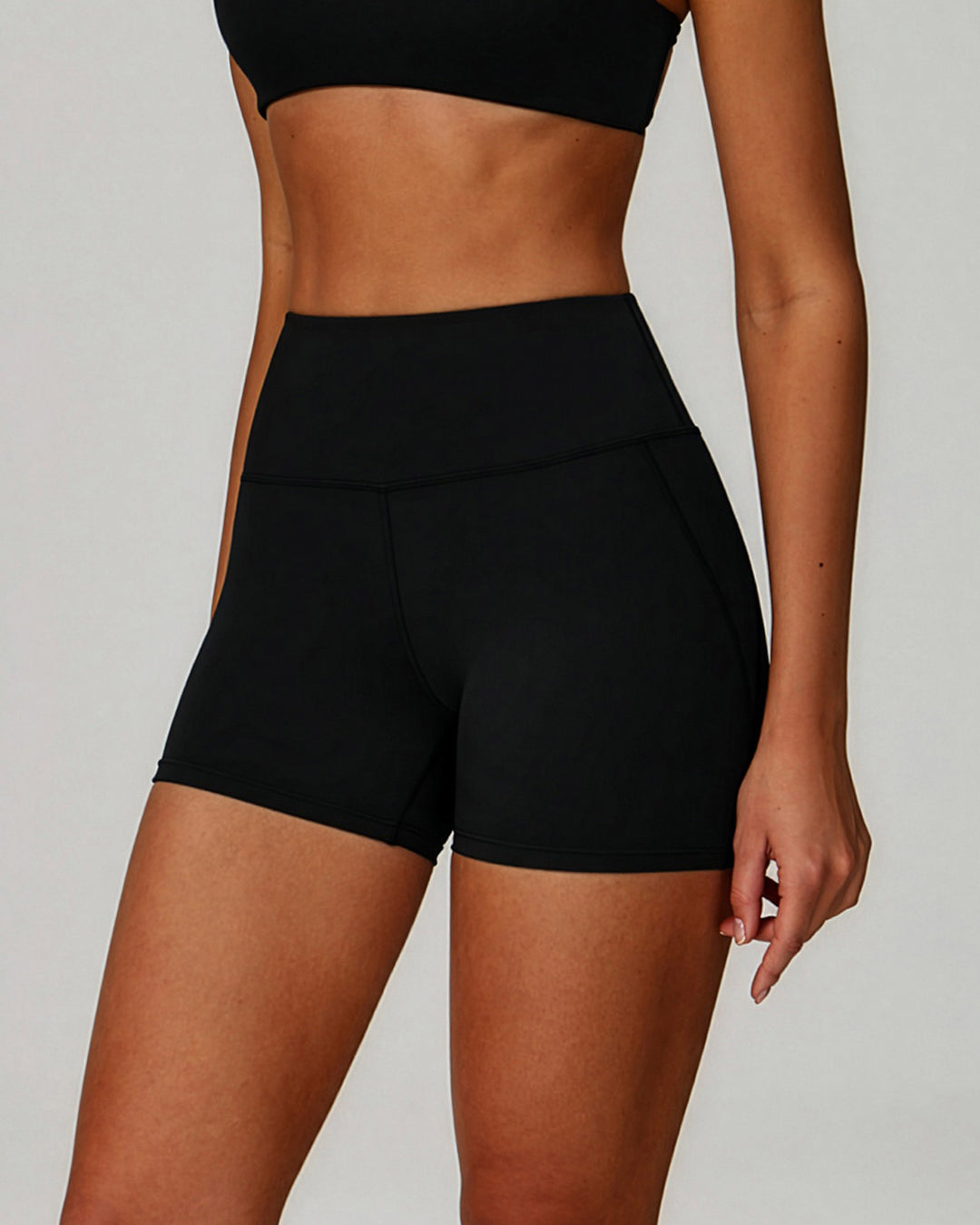 Mira Shorts - Black
