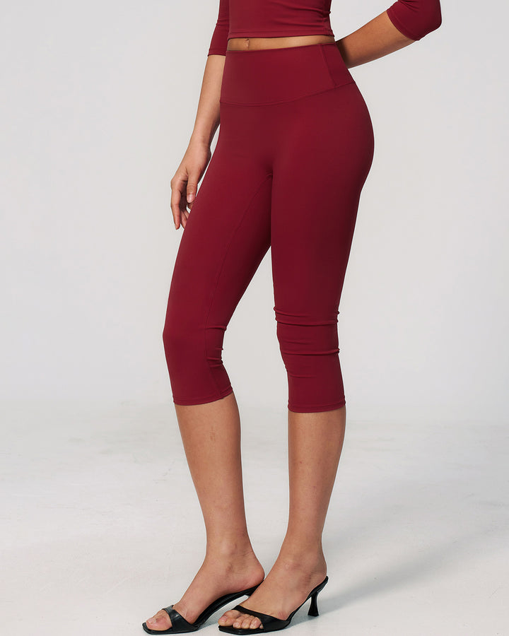 Mireya Seamless Capri - Red