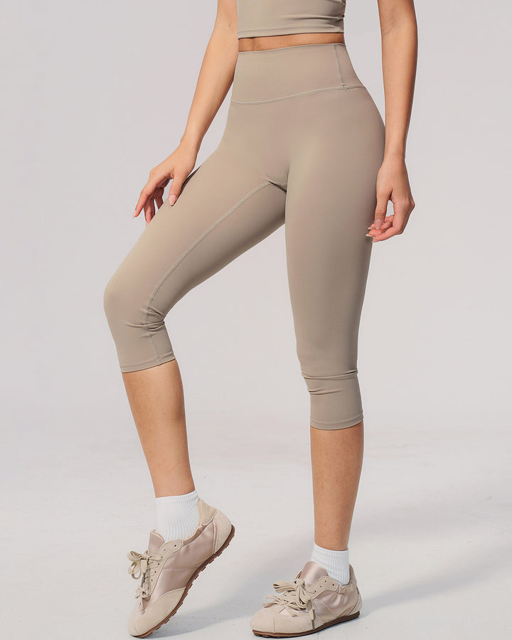 Mireya Seamless Capri - Sandstone