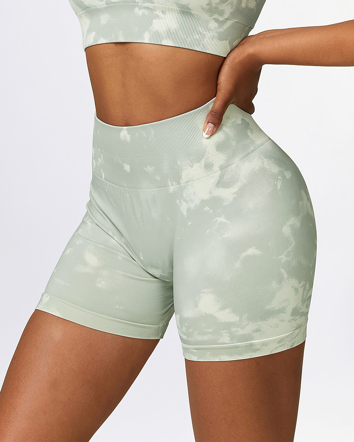 Nova Seamless Scrunch Shorts - Green