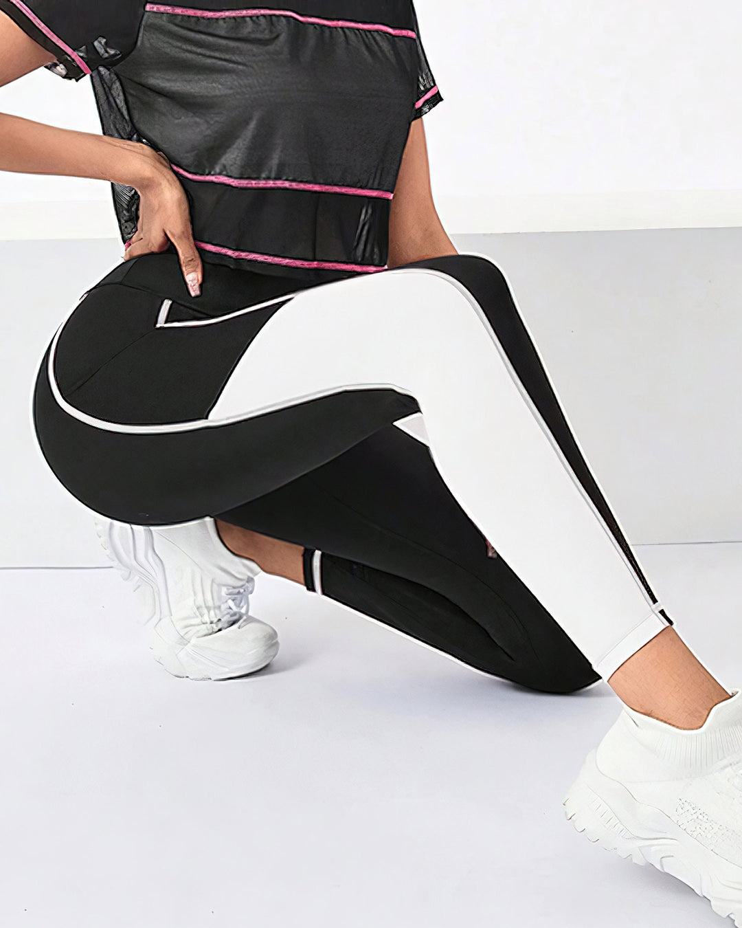 Raven Pocket Leggings