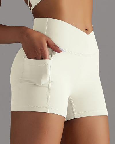 Selene Seamless Pocket Scrunch Shorts - Beige