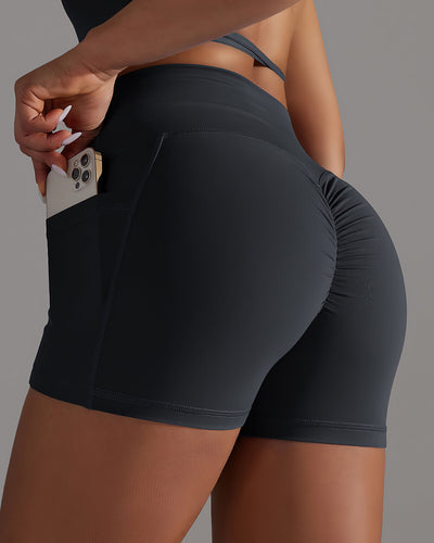 Selene Seamless Pocket Scrunch Shorts - Black