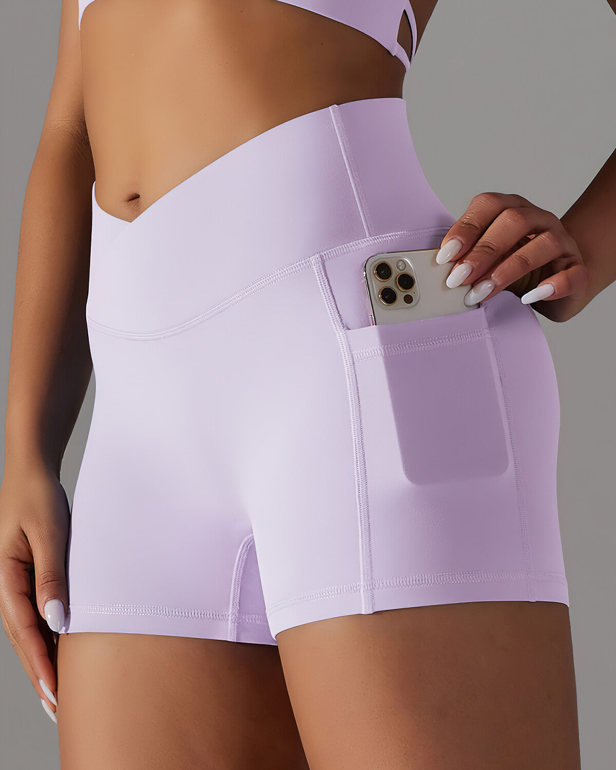 Selene Seamless Pocket Scrunch Shorts - Purple