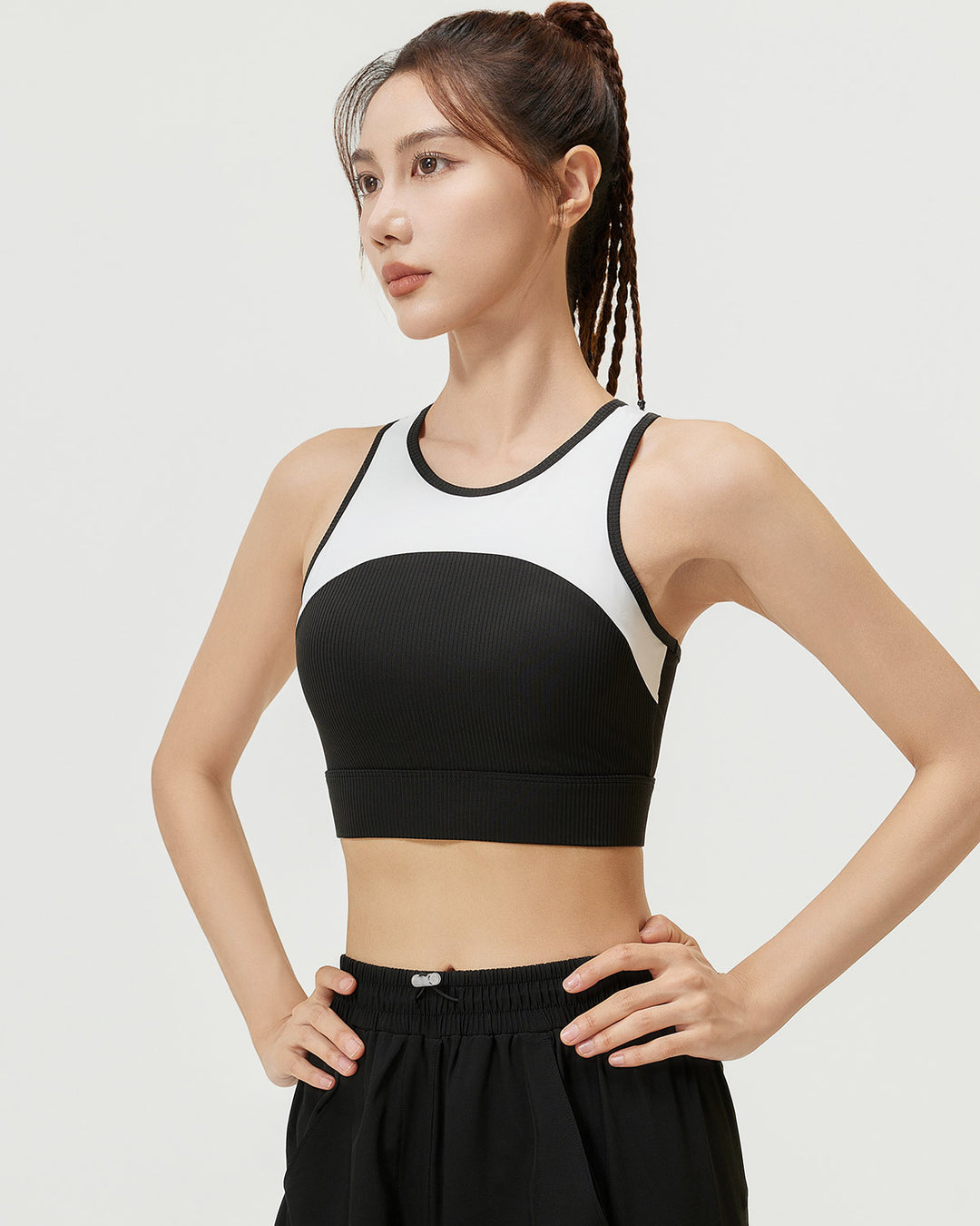 Wisteria Sports Bra - Black