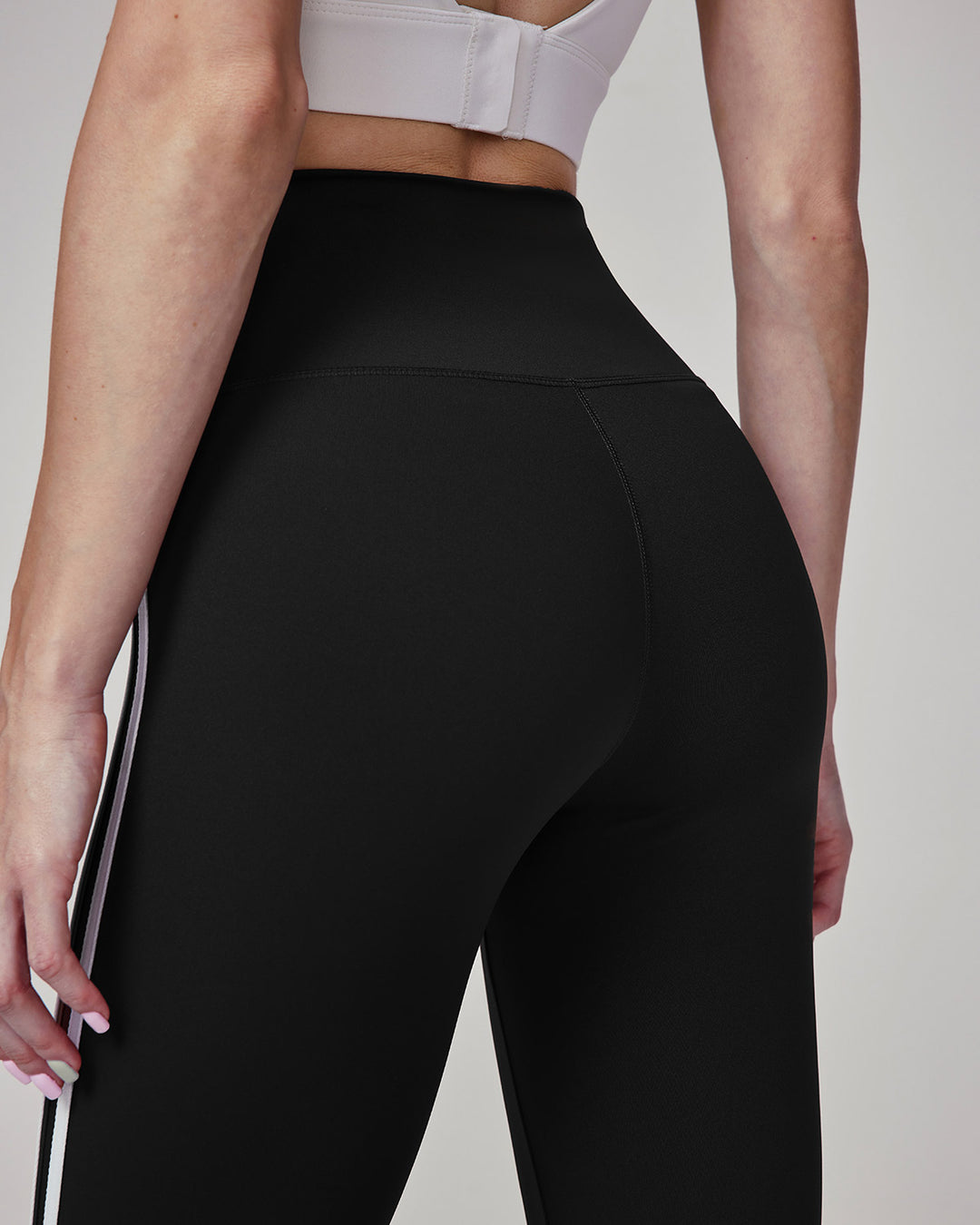 Xyla Flare Leggings - Black