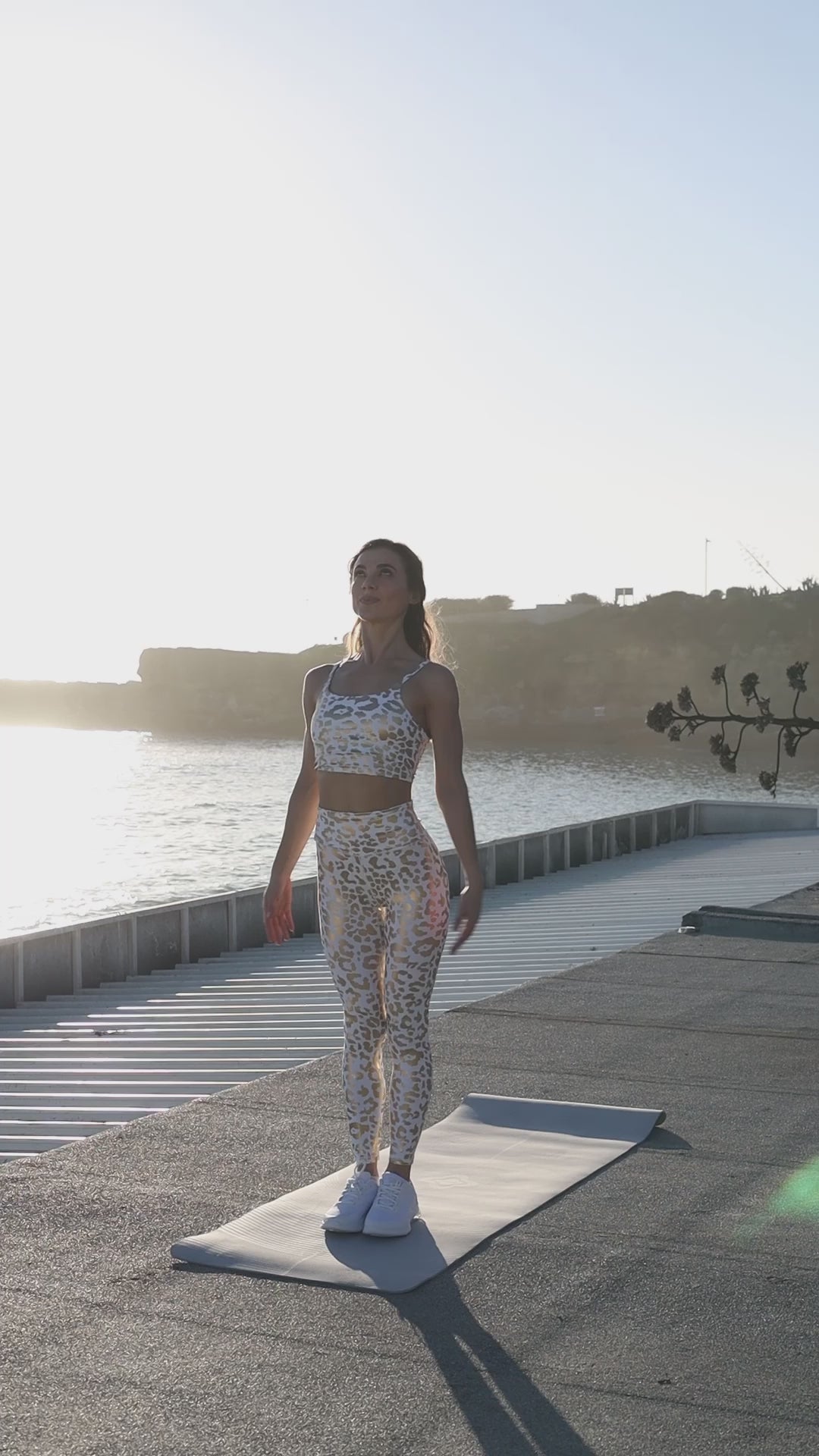 Nicola Metallic Leopard Leggings - White