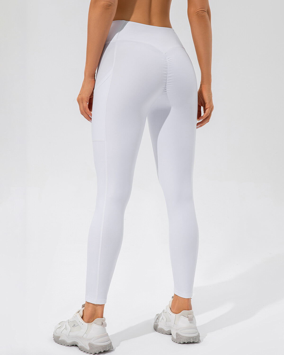 Sophie Scrunch Pocket Leggings - White – Amelia Activewear