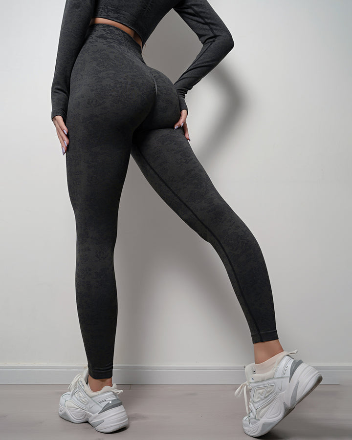 Omira Seamless Scrunch Leggings
