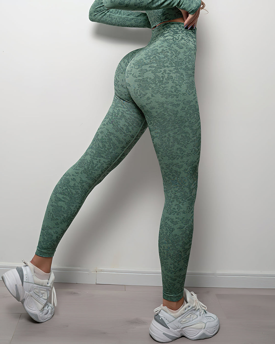 Omira Seamless Scrunch Leggings - Green