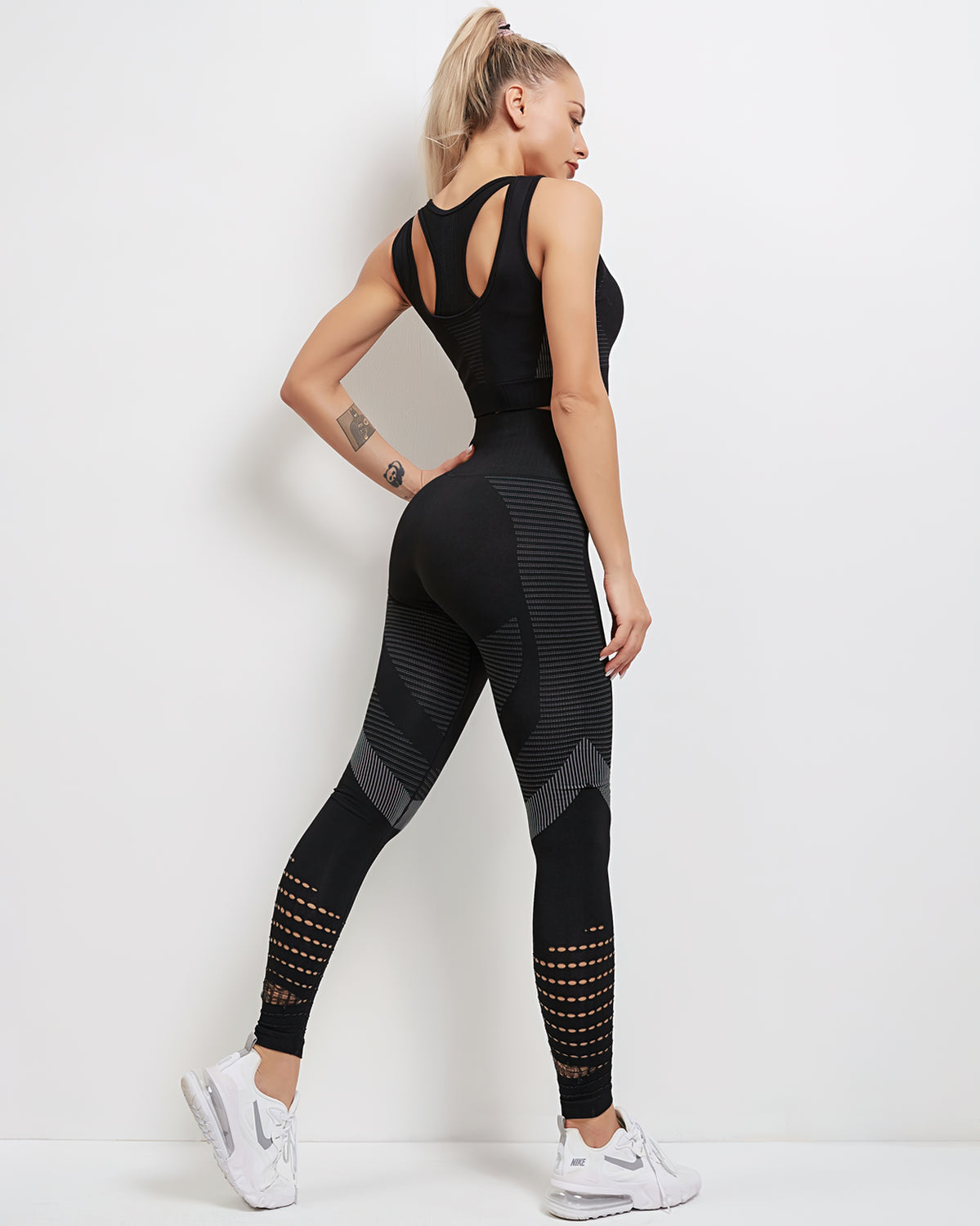 Willo Fox Seamless Scrunch Leggings - Black – Amelia Activewear