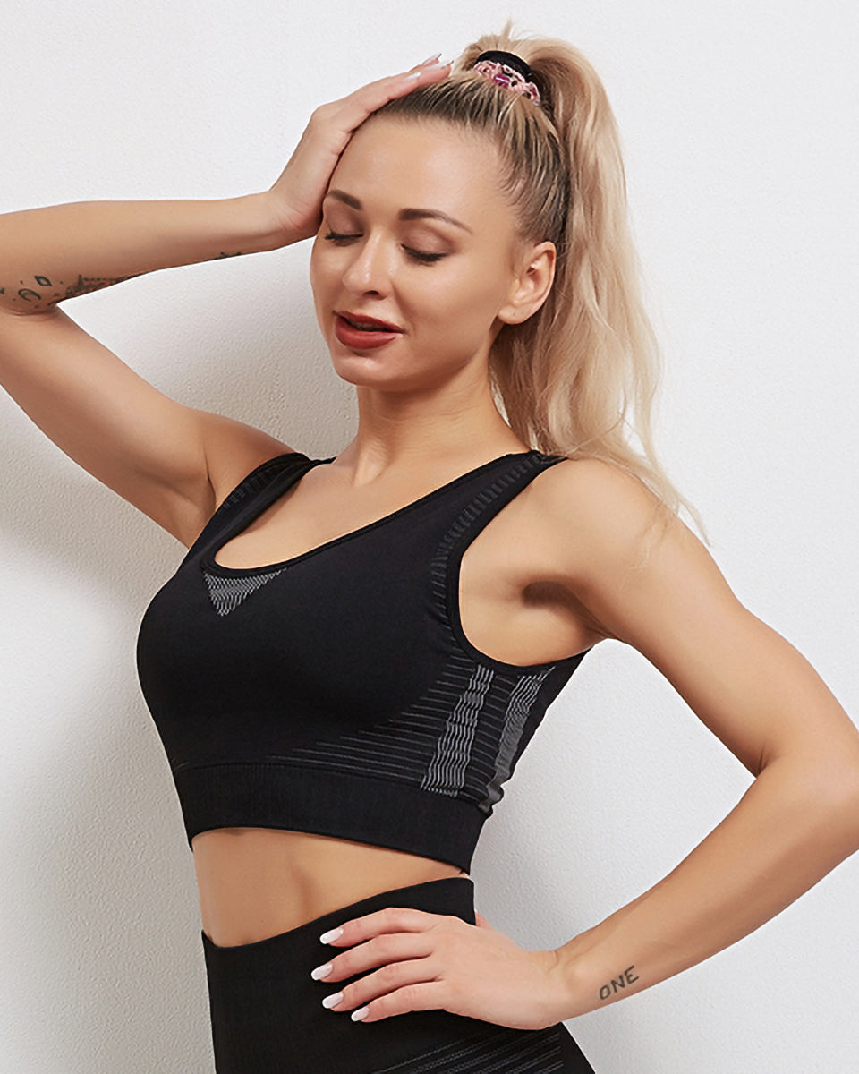 Amelia Ribbed Zip-Up Sports Bra Collection